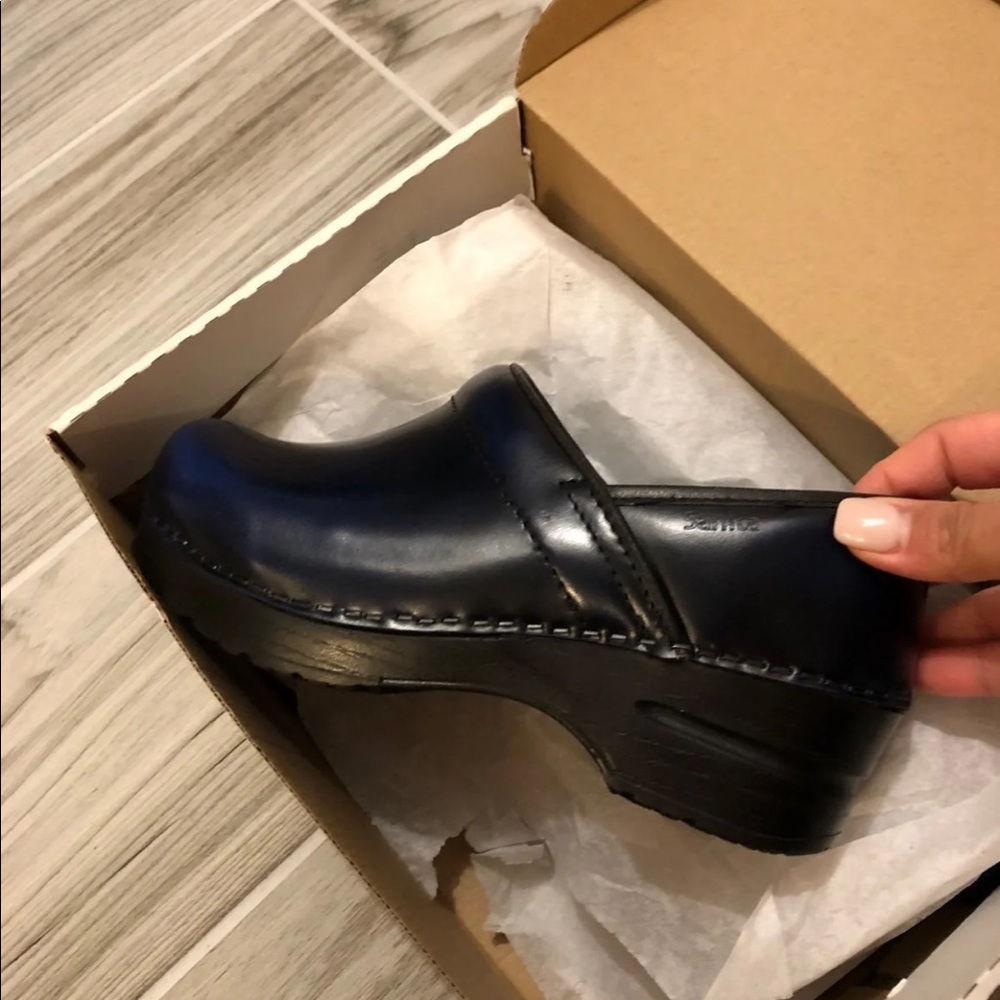 Sanita clogs